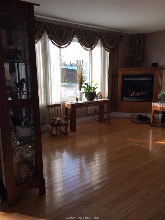26 KING Street W, St. Charles Ontario, Canada