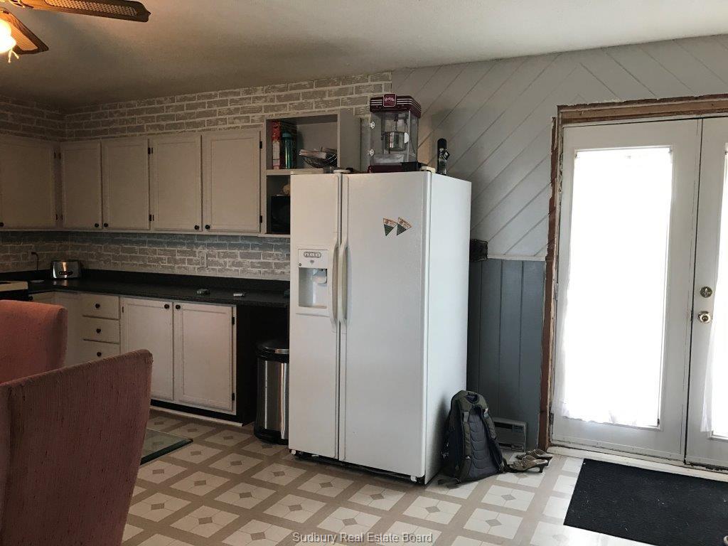26 KING Street W, St. Charles Ontario, Canada