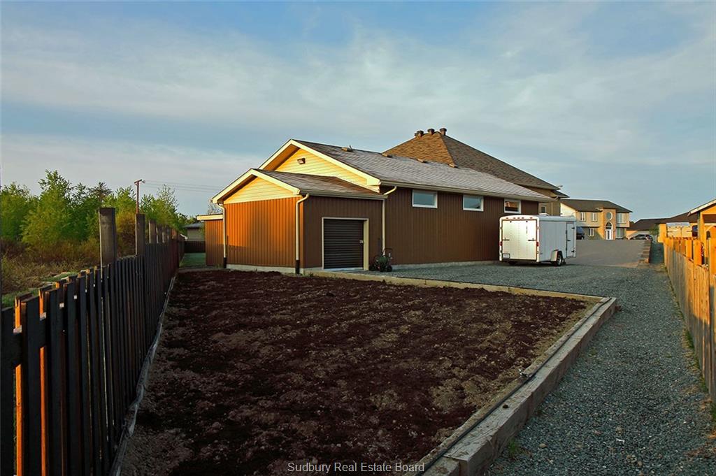 290 Bushcroft Court, Hanmer Ontario, Canada