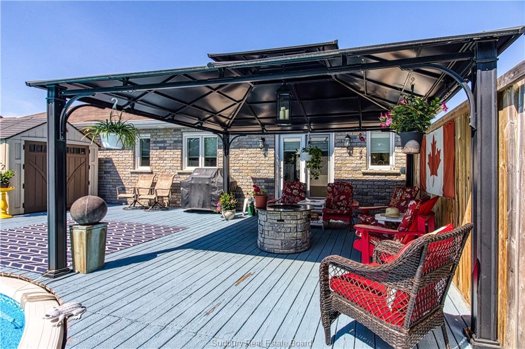 2616 HUMMINGBIRD, Val Caron Ontario, Canada