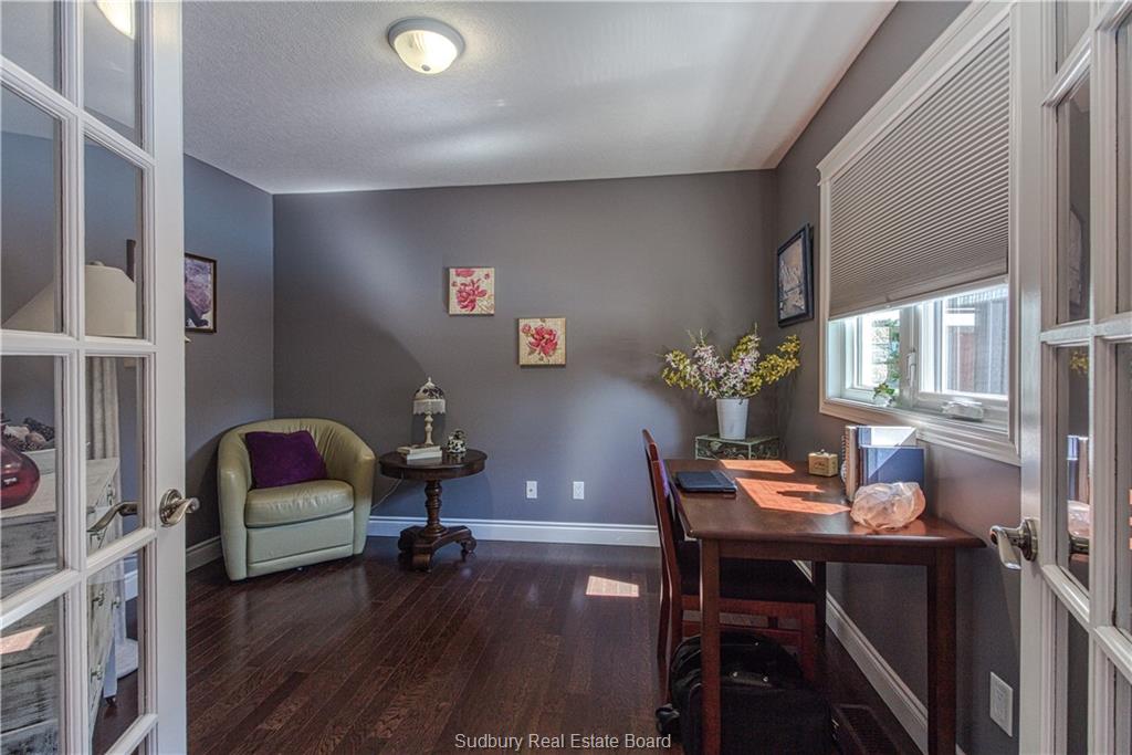 2616 HUMMINGBIRD, Val Caron Ontario, Canada