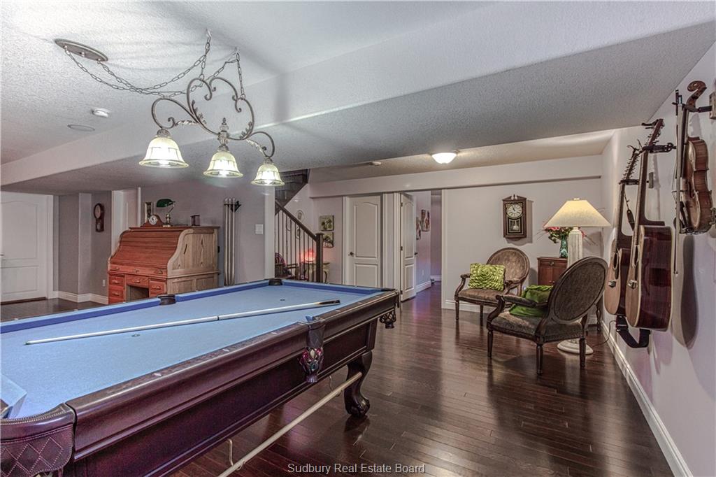 2616 HUMMINGBIRD, Val Caron Ontario, Canada