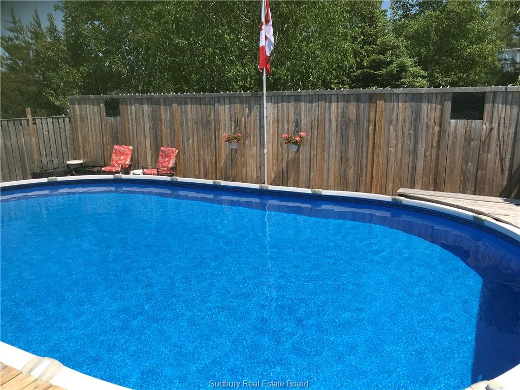 2616 HUMMINGBIRD, Val Caron Ontario, Canada