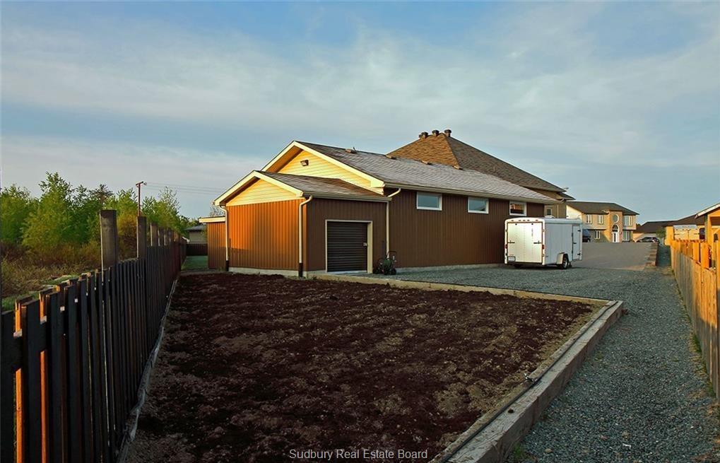 290 Bushcroft Court, Hanmer Ontario, Canada