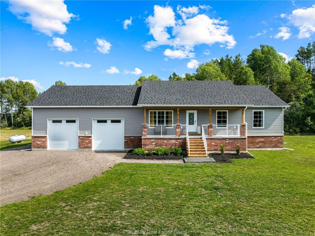 90 northandsouth road, Warren Ontario, Canada