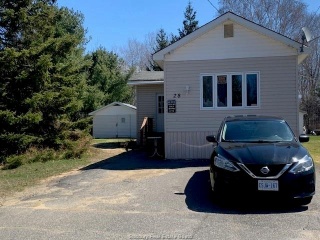 28 Evelyn Street, Hanmer Ontario, Canada