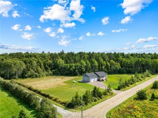 90 Northandsouth Road, Warren Ontario