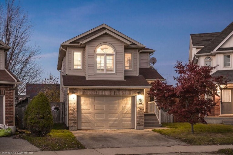 19 Doll Court, Kitchener, Ontario, Canada photo 1