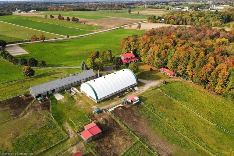 3855 Hessen Strasse, Wellesley, Ontario, Canada photo 3