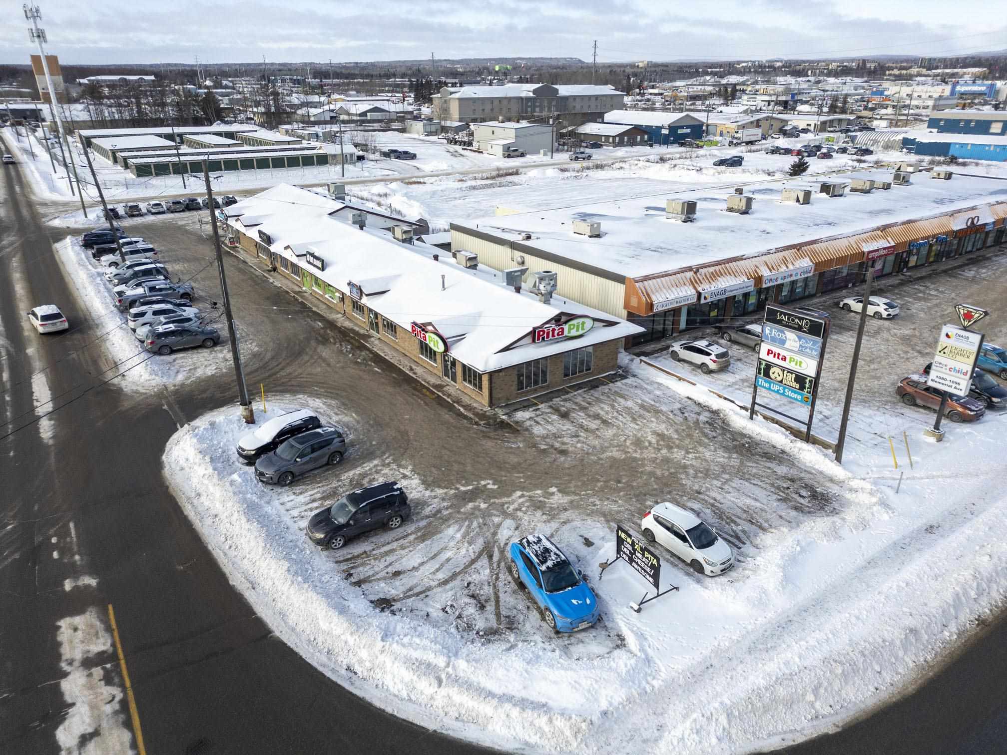 1100 Memorial Avenue, Thunder Bay, Ontario, Canada photo 2