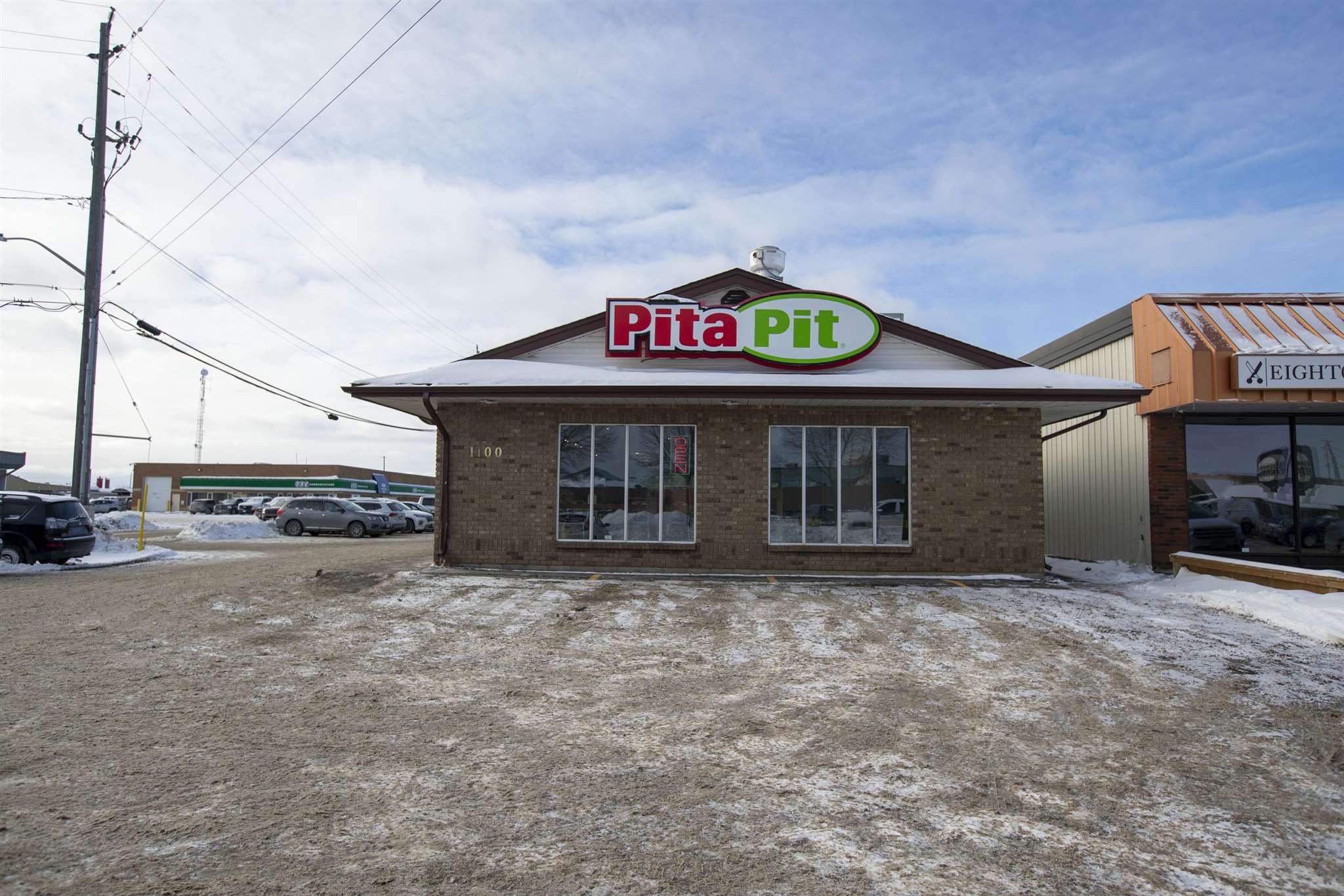 1100 Memorial Avenue, Thunder Bay, Ontario, Canada photo 4