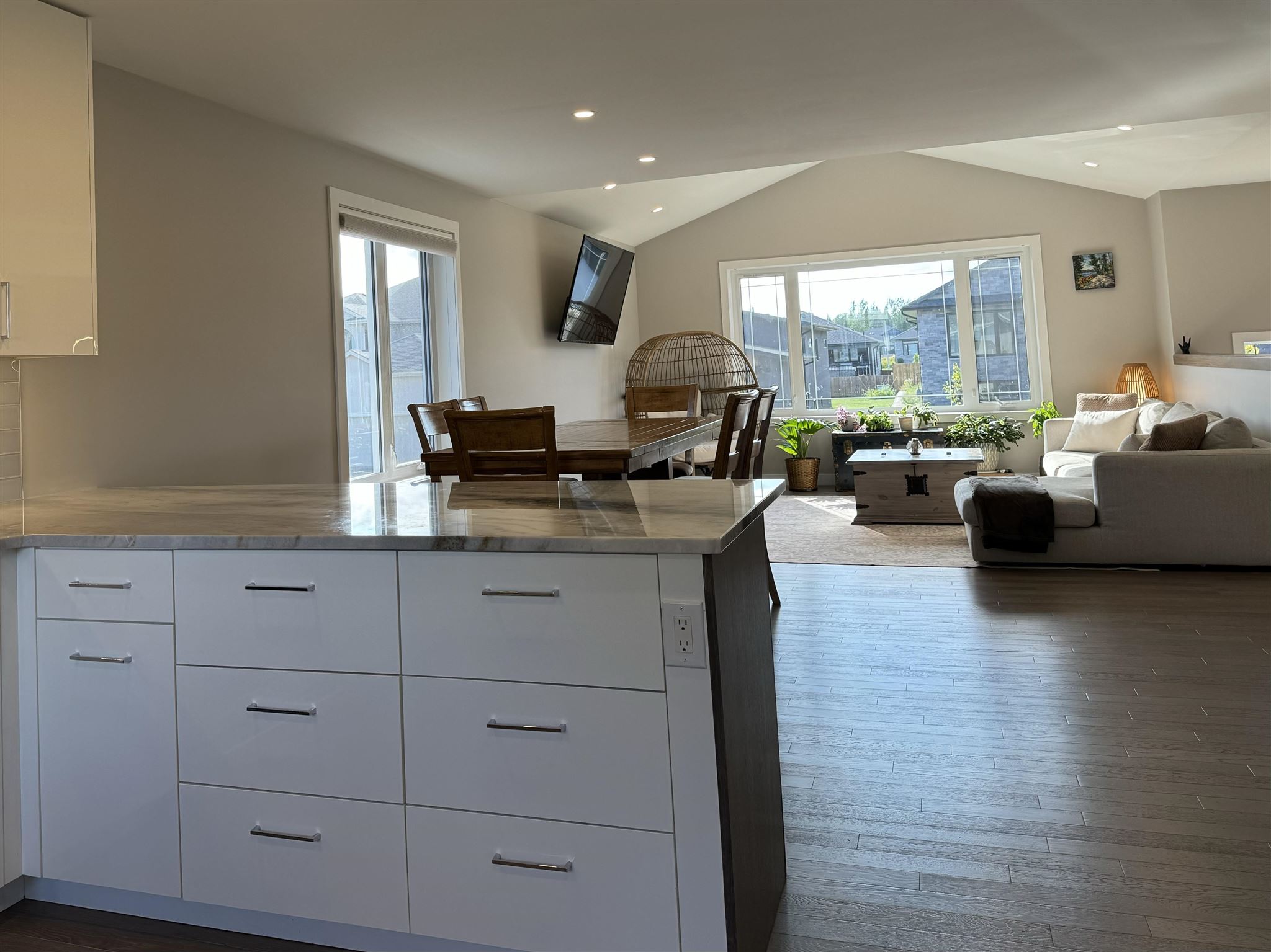 109 Dogwood Crescent, Thunder Bay, Ontario, Canada Property Details