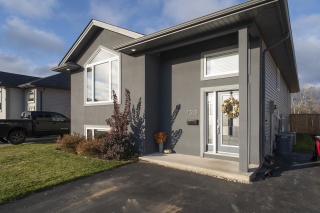 1313 Neebing Avenue, Thunder Bay Ontario, Canada