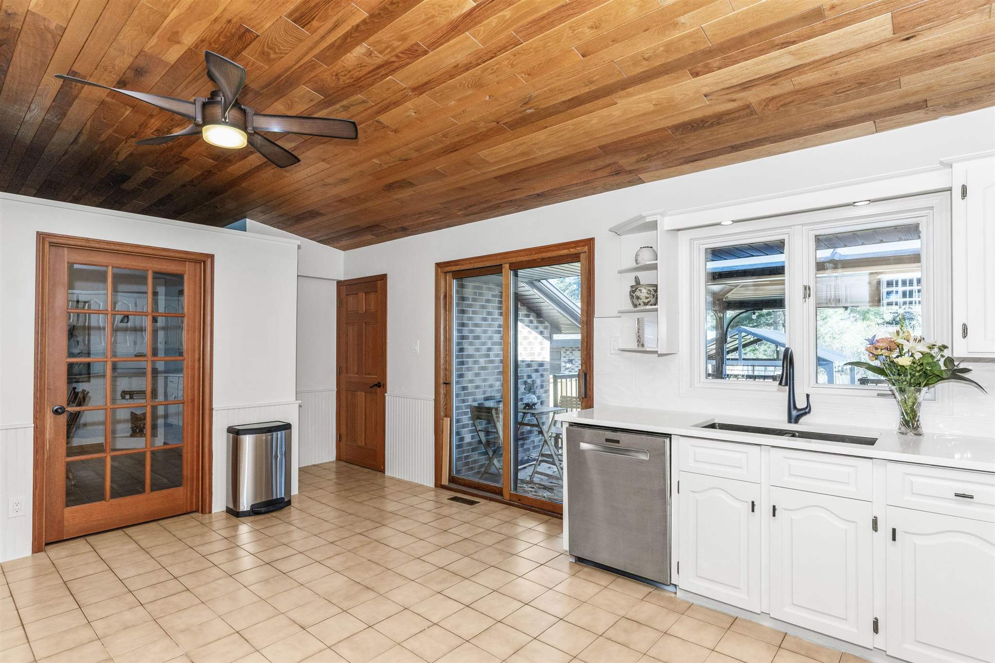 2300 Finch Street, Thunder Bay, Ontario, Canada photo 15