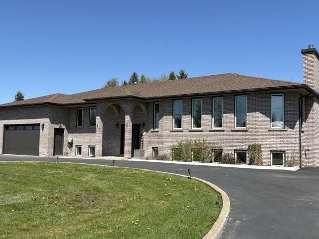 3306 Fairview Avenue, Thunder Bay, Ontario, Canada photo 1