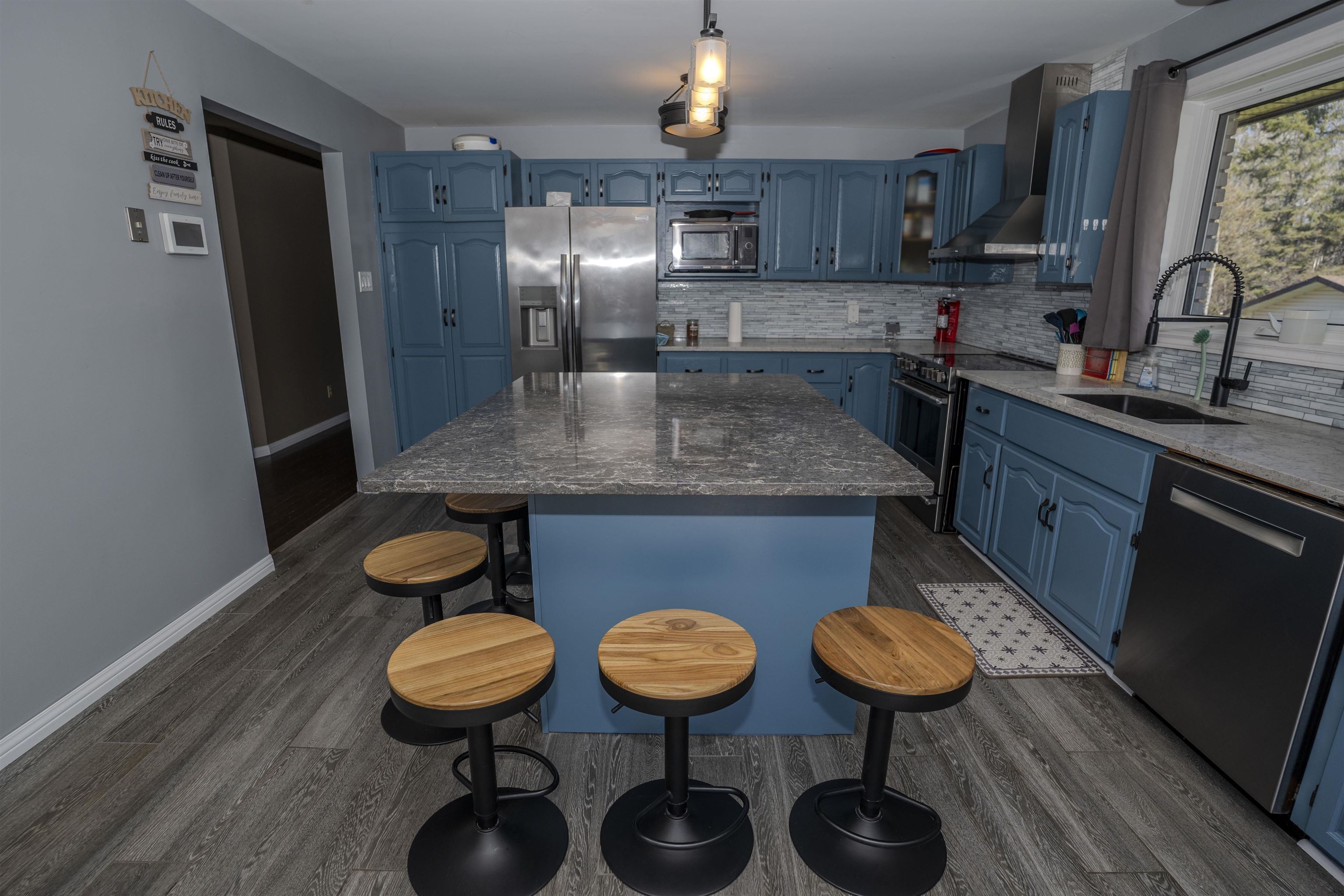 3306 Fairview Avenue, Thunder Bay, Ontario, Canada photo 5