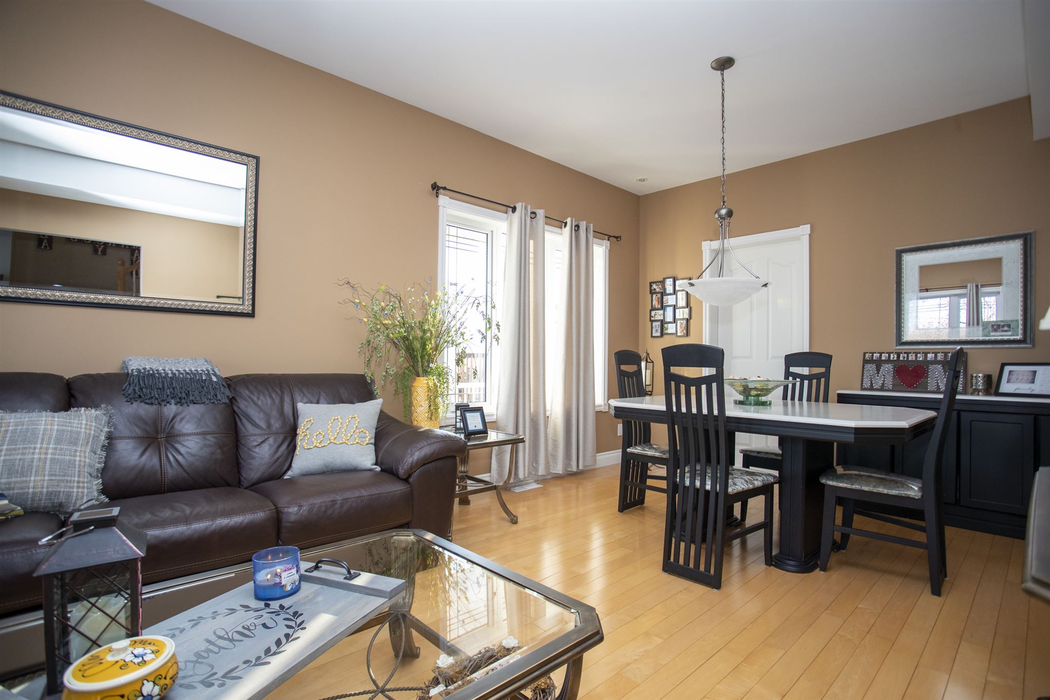 324 Scarlet Avenue, Thunder Bay Ontario, Canada