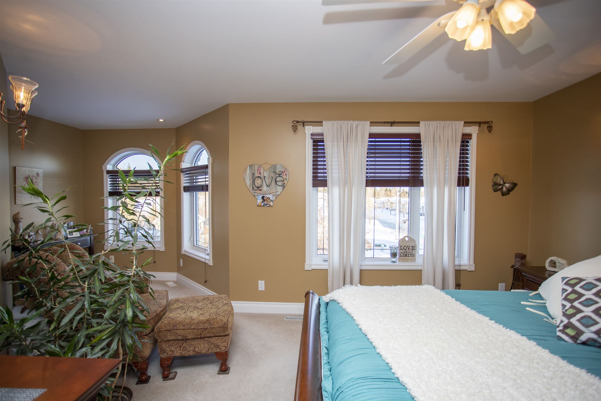 324 Scarlet Avenue, Thunder Bay Ontario, Canada