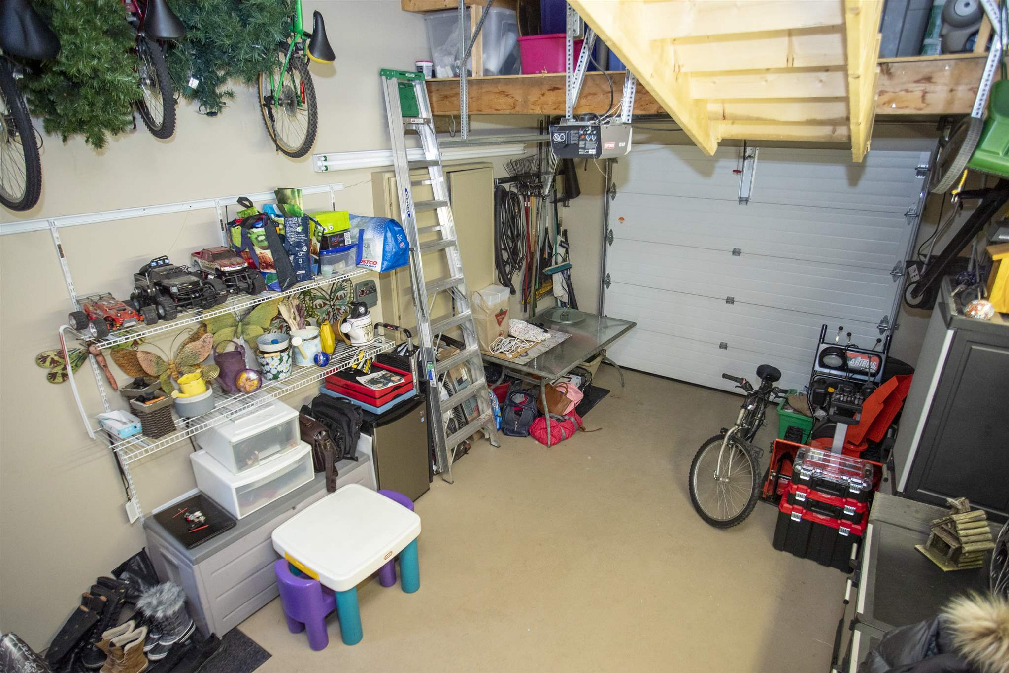 324 Scarlet Avenue, Thunder Bay Ontario, Canada