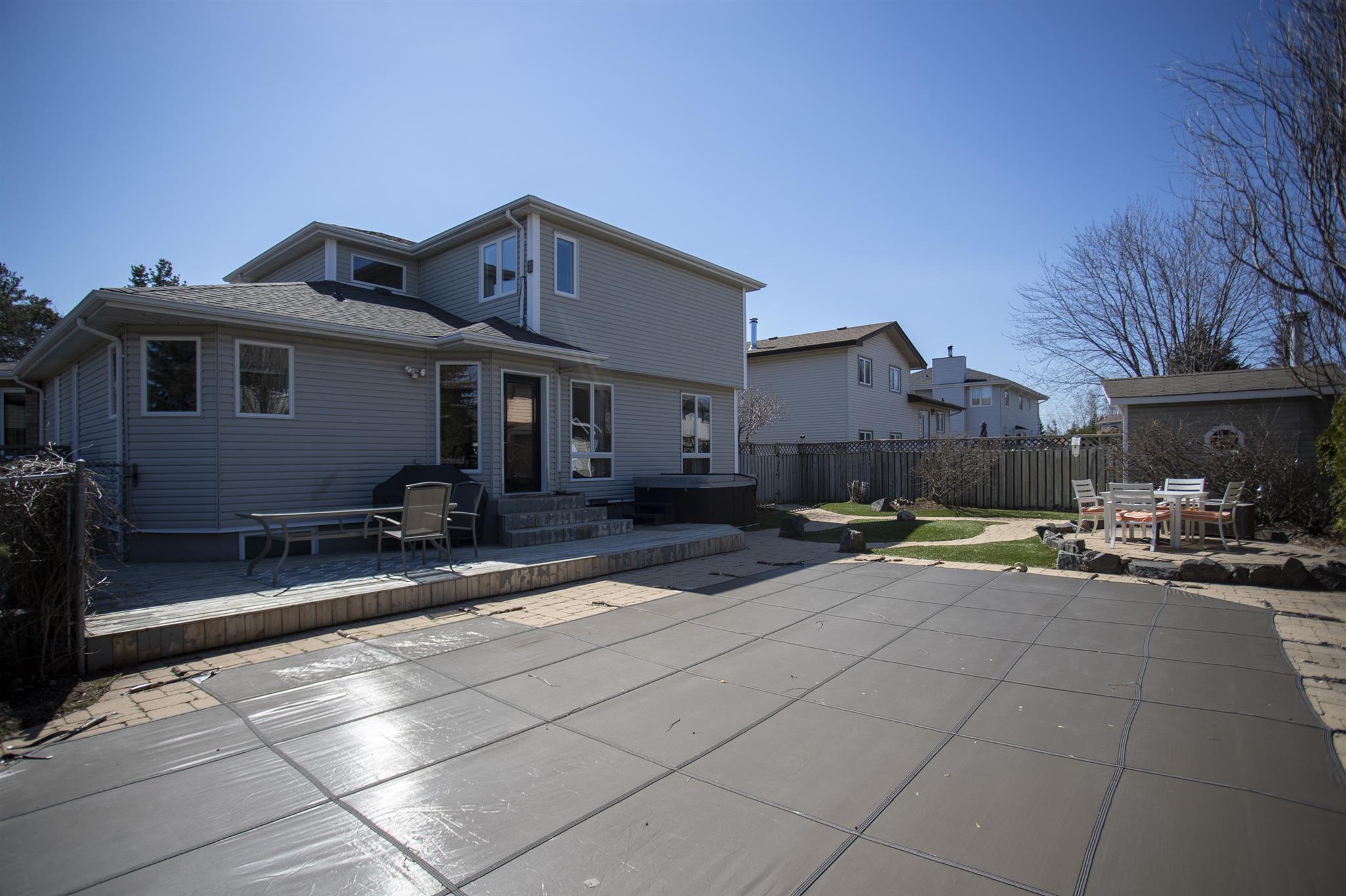 140 Chercover Drive, Thunder Bay Ontario, Canada