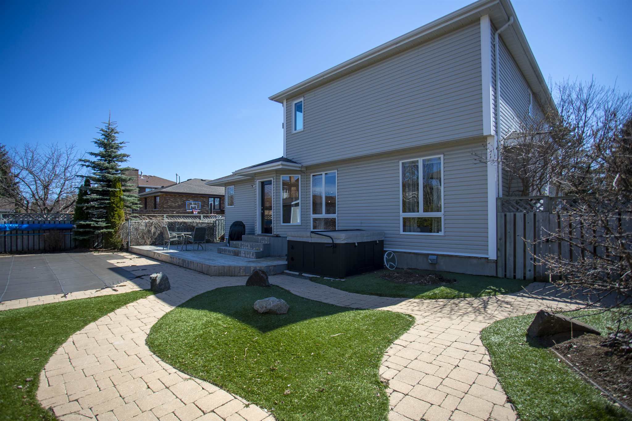 140 Chercover Drive, Thunder Bay Ontario, Canada