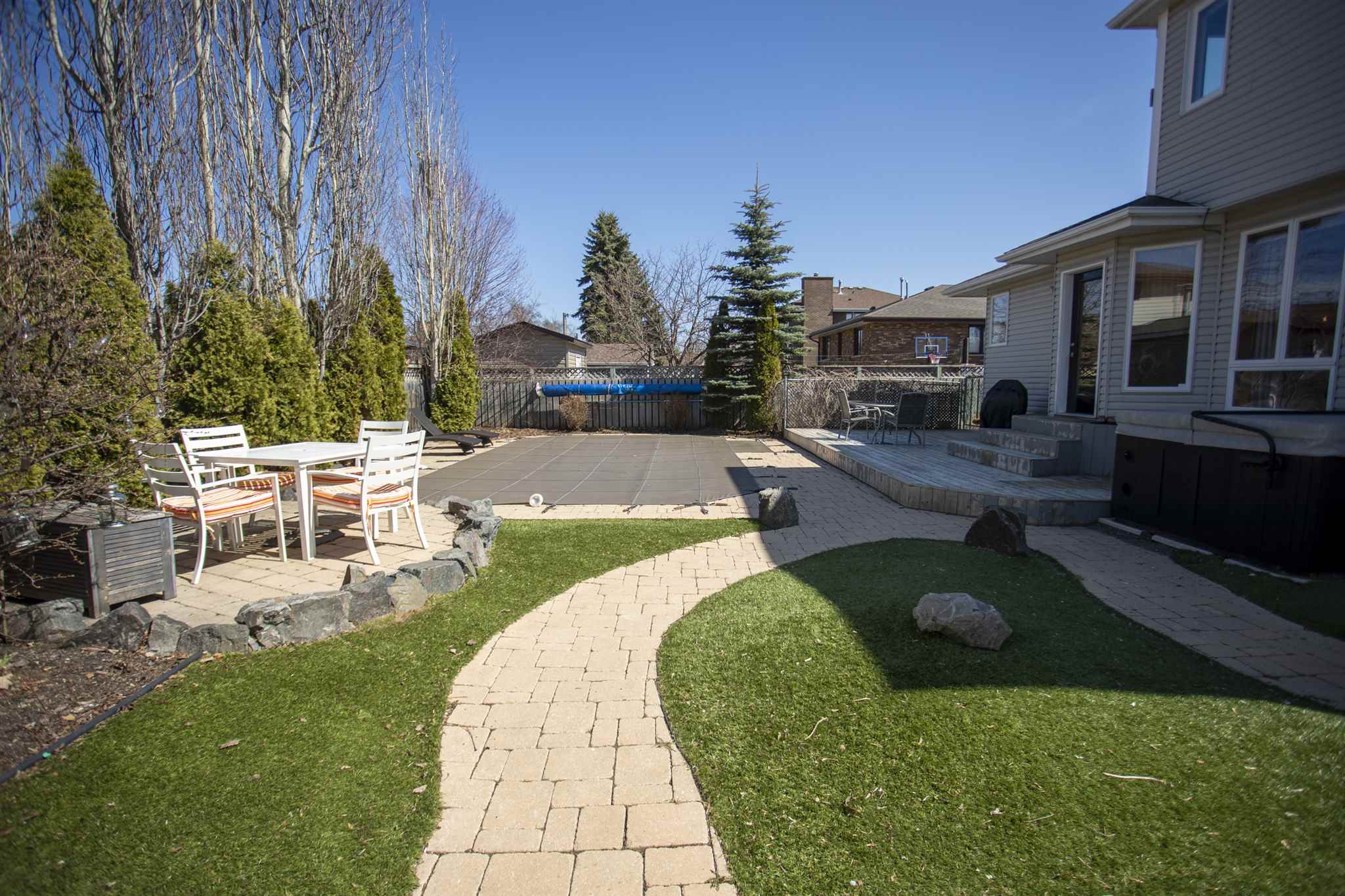 140 Chercover Drive, Thunder Bay Ontario, Canada