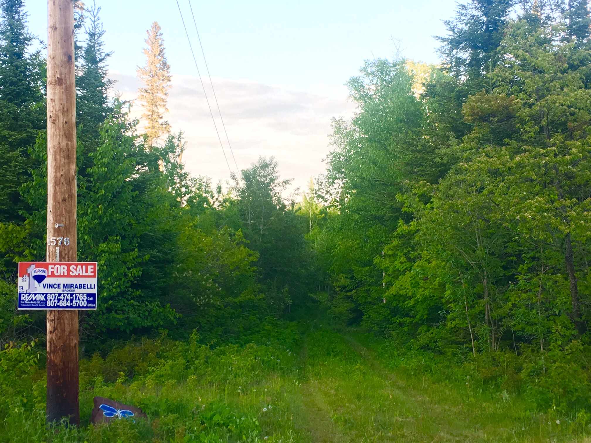 905 Grann Drive, Thunder Bay Ontario, Canada