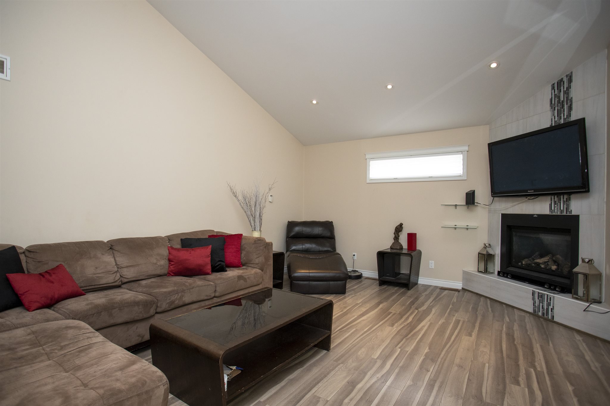 1771 Broadway Avenue, Thunder Bay Ontario, Canada