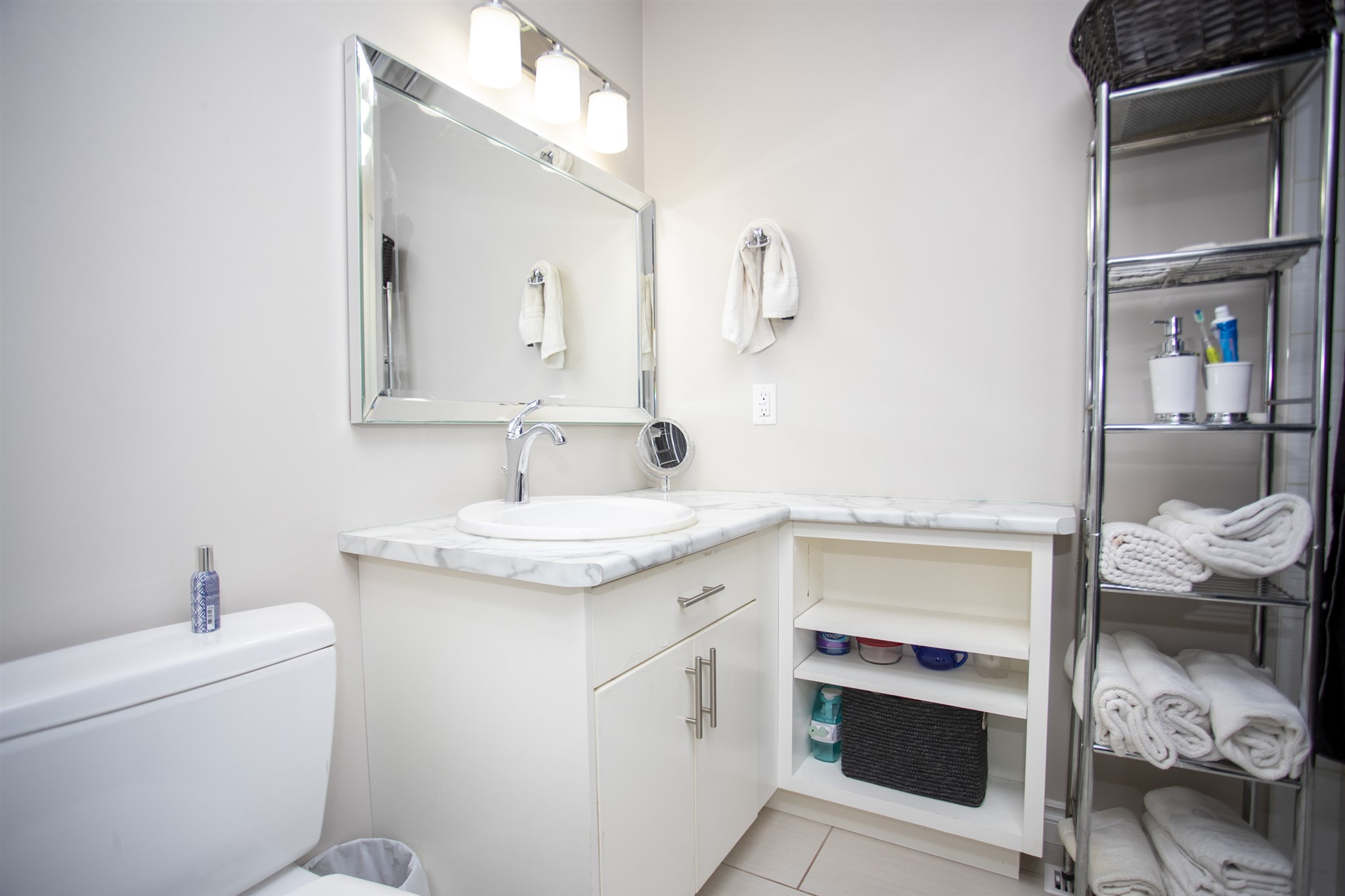1771 Broadway Avenue, Thunder Bay Ontario, Canada