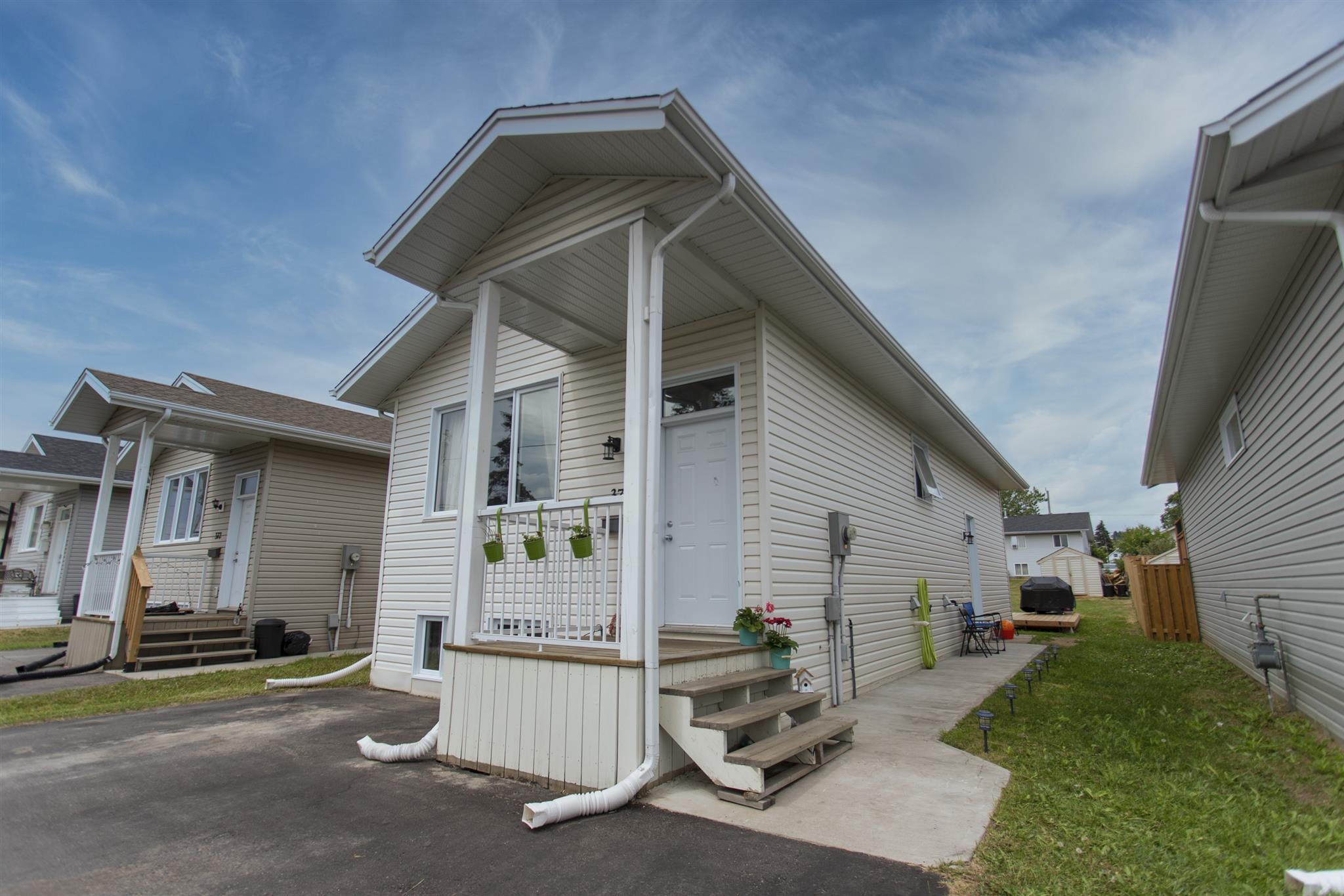 370 Hester Street, Thunder Bay Ontario, Canada