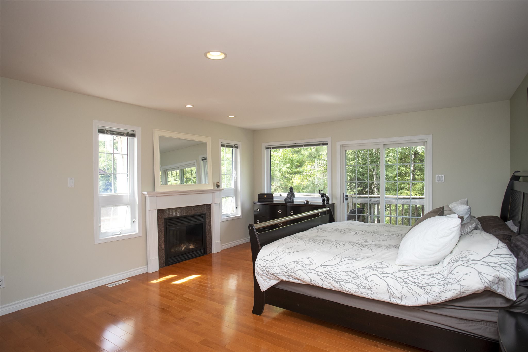101 Chercover Drive, Thunder Bay Ontario, Canada