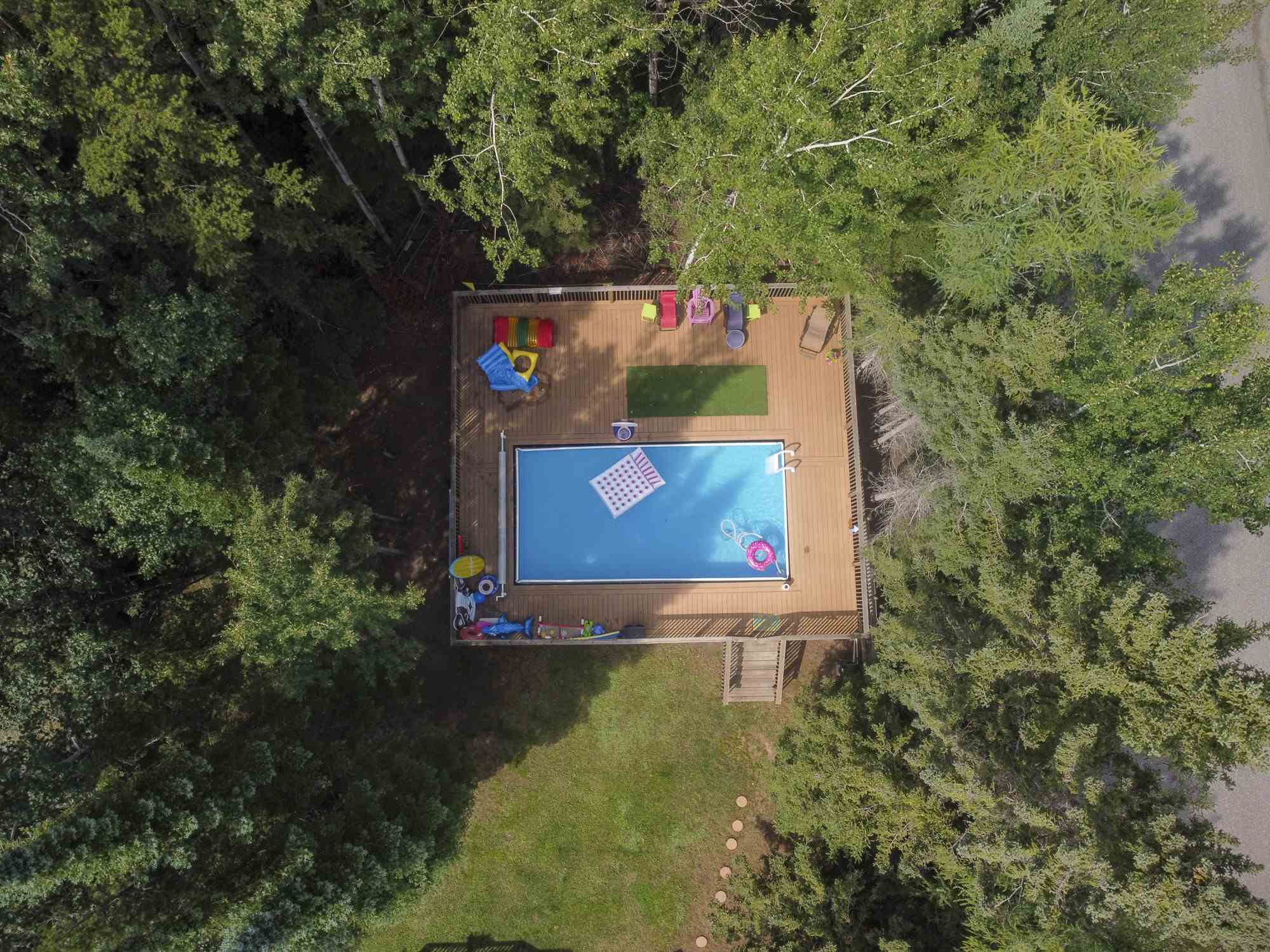 101 Chercover Drive, Thunder Bay Ontario, Canada