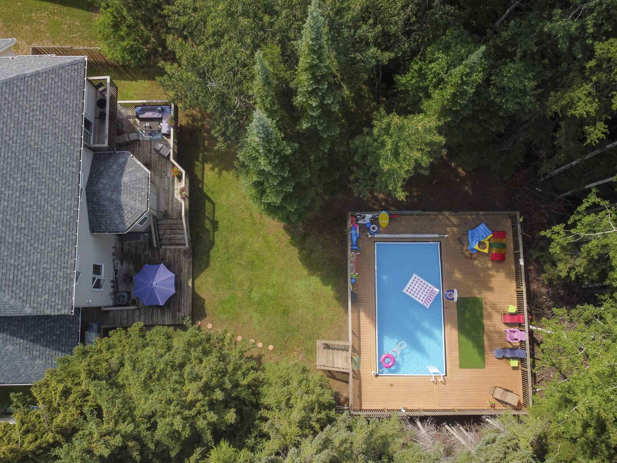 101 Chercover Drive, Thunder Bay Ontario, Canada