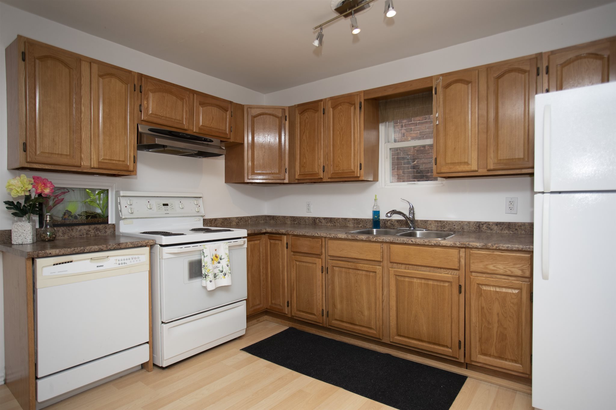 634 McLaughlin Street, Thunder Bay Ontario, Canada