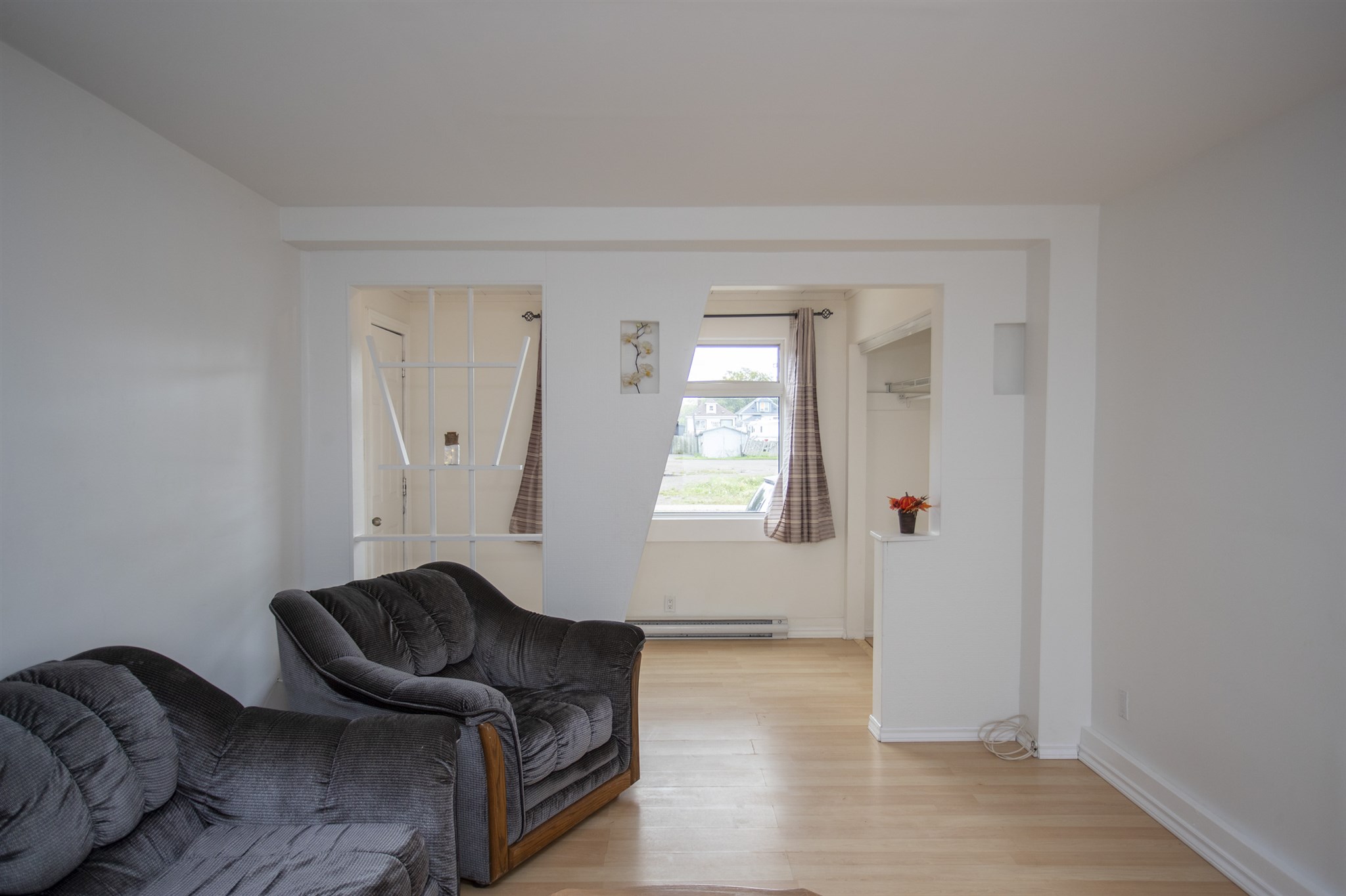 634 McLaughlin Street, Thunder Bay Ontario, Canada