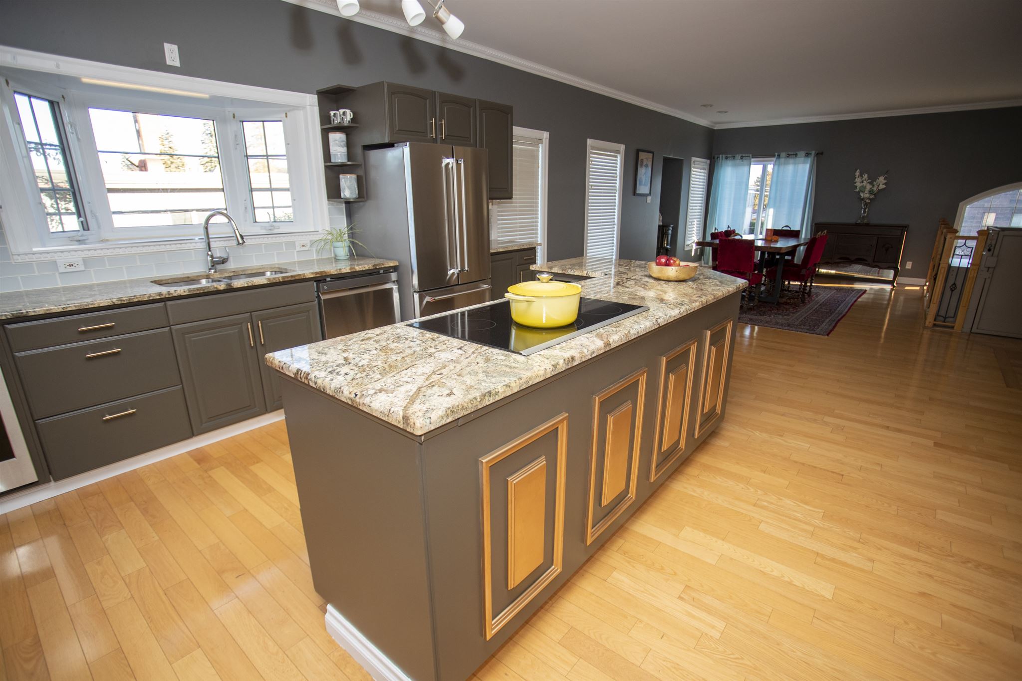 1009 Ridgeway Street E, Thunder Bay Ontario, Canada