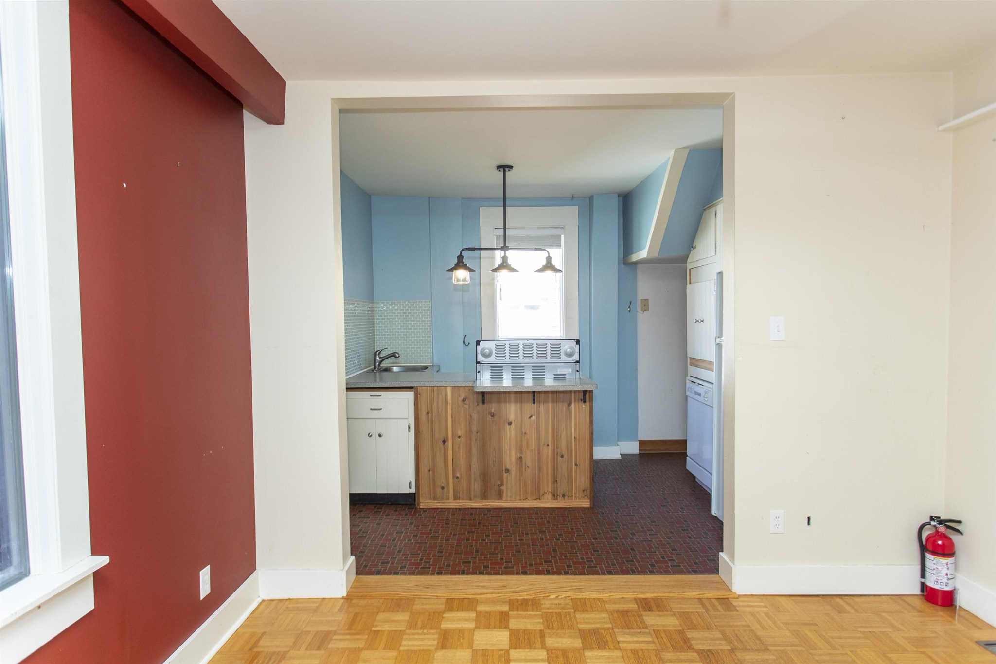 18 Stokes Street, Thunder Bay, Ontario, Canada