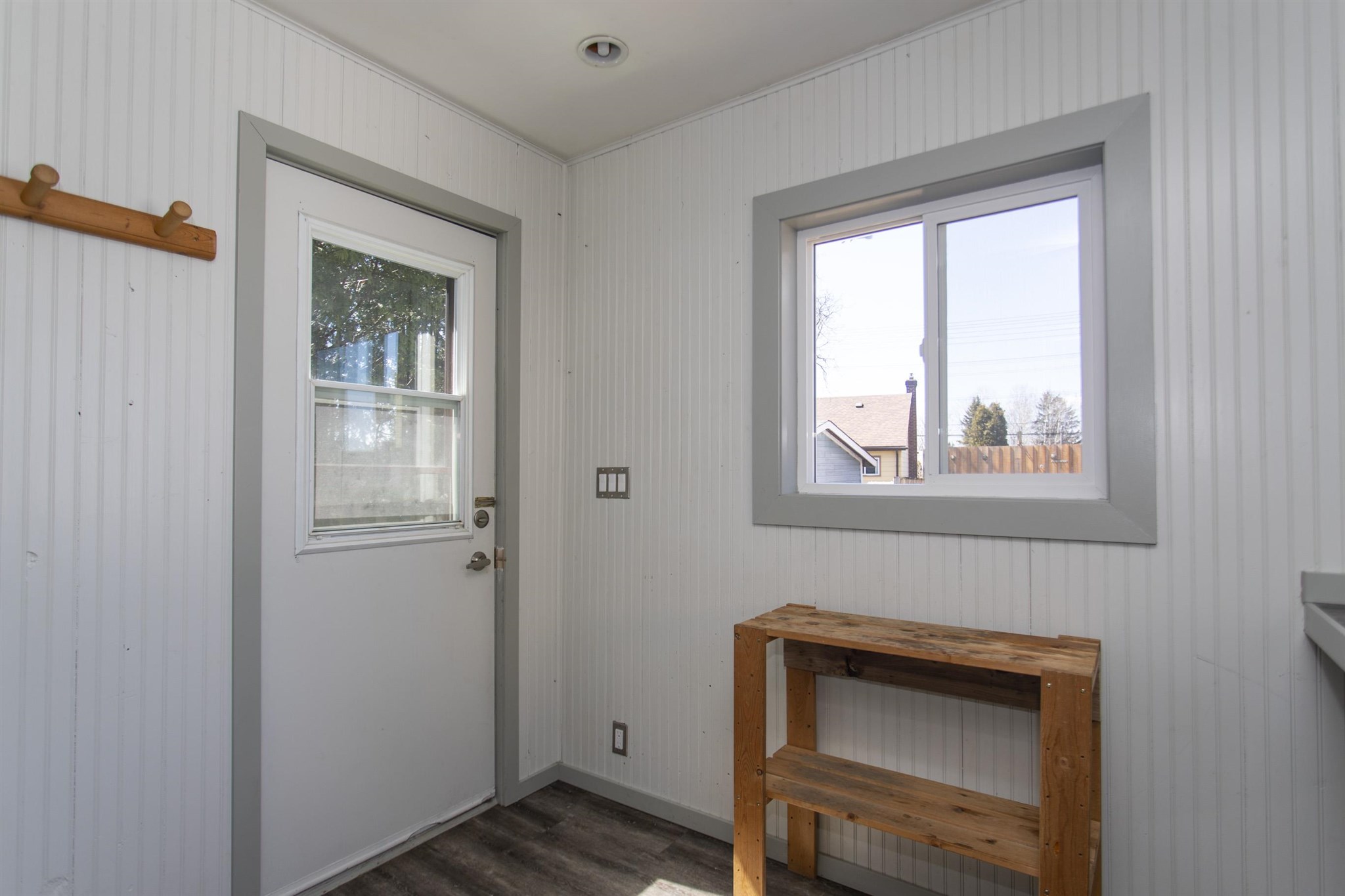 18 Stokes Street, Thunder Bay, Ontario, Canada