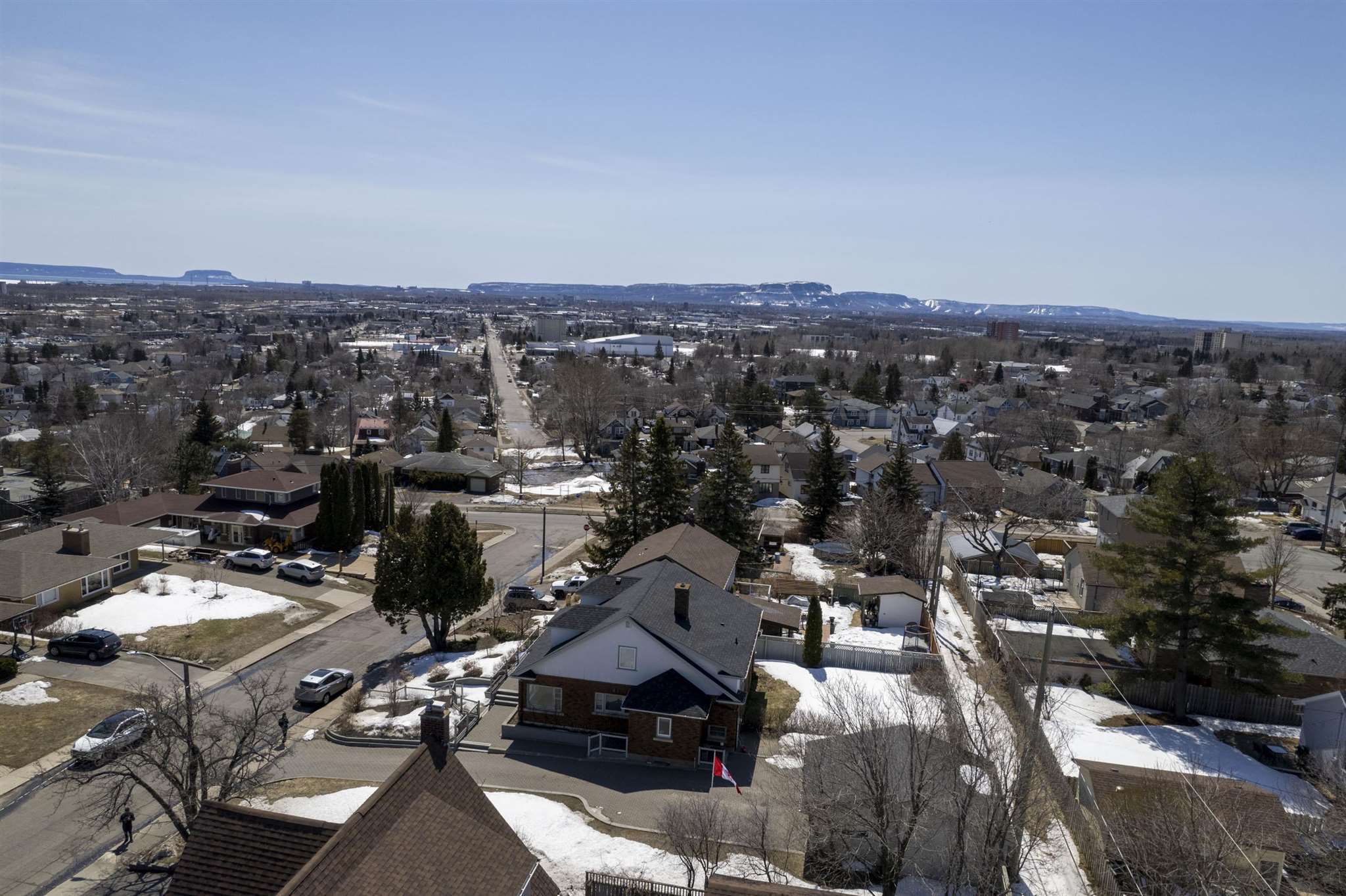 222 Winnipeg Avenue, Thunder Bay, Ontario, Canada
