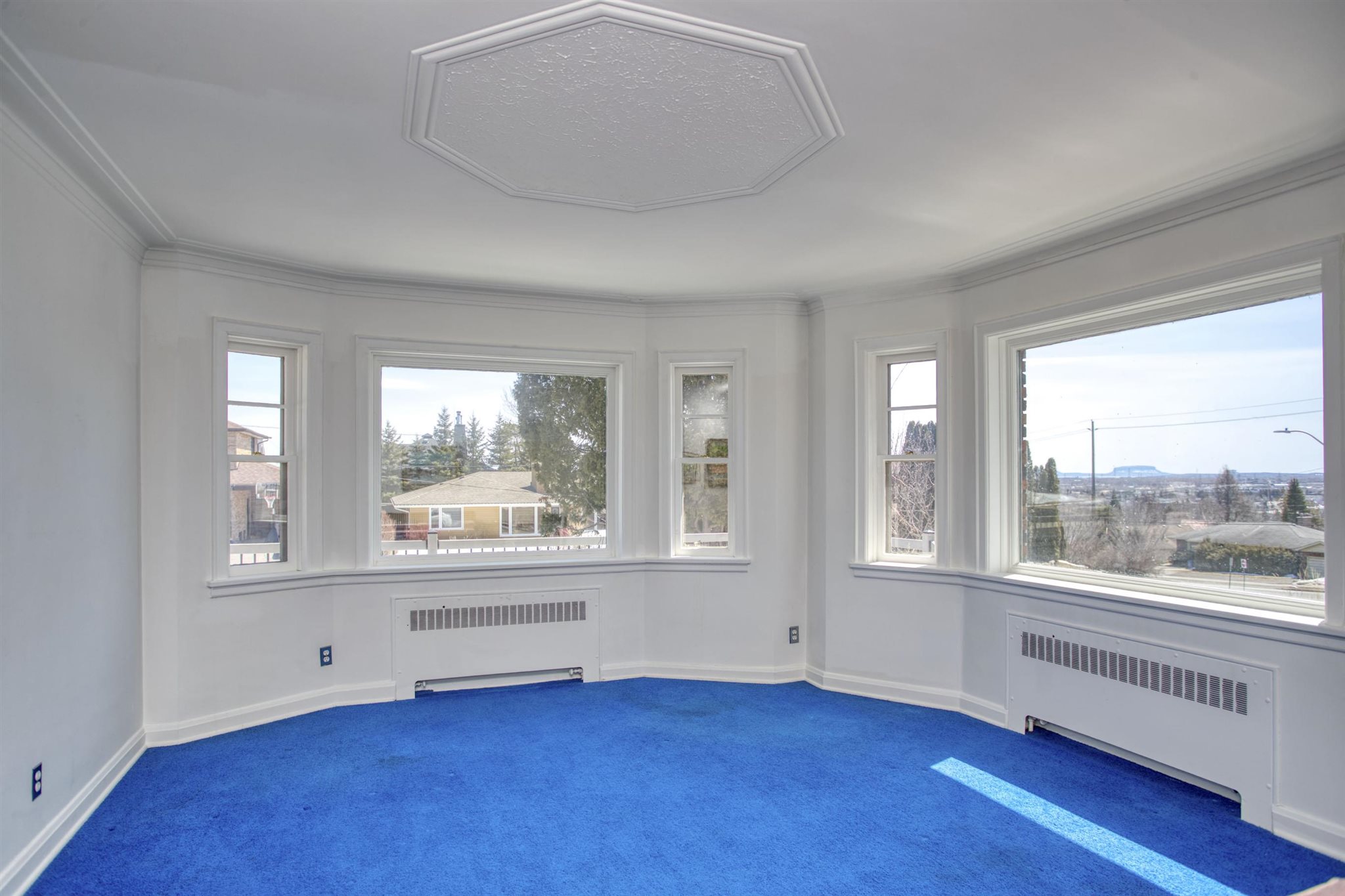 222 Winnipeg Avenue, Thunder Bay, Ontario, Canada