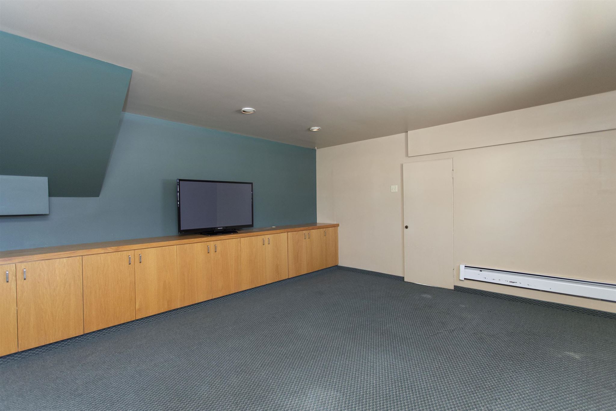 222 Winnipeg Avenue, Thunder Bay, Ontario, Canada