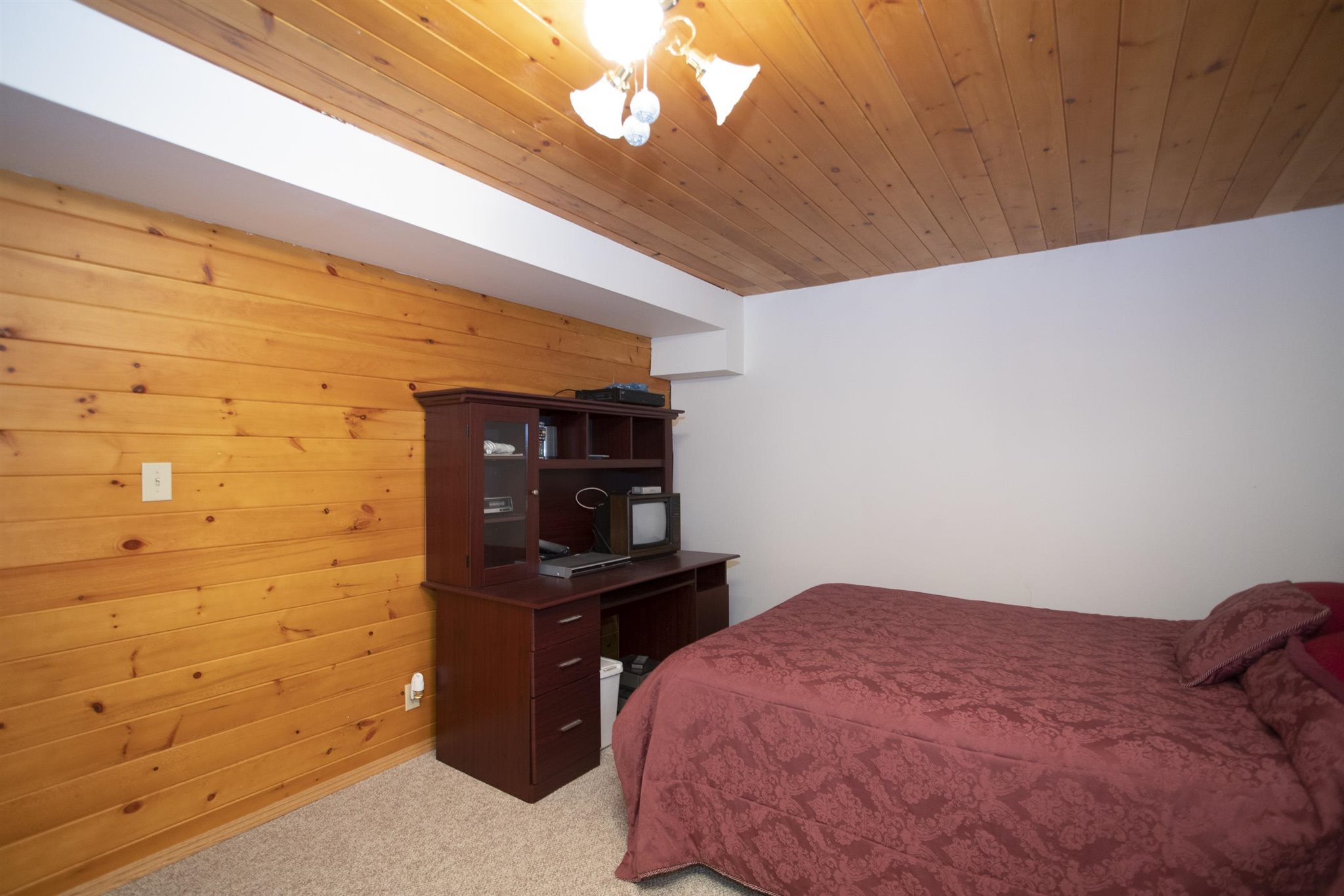 752A Cloud Lake Road, Neebing, Ontario, Canada