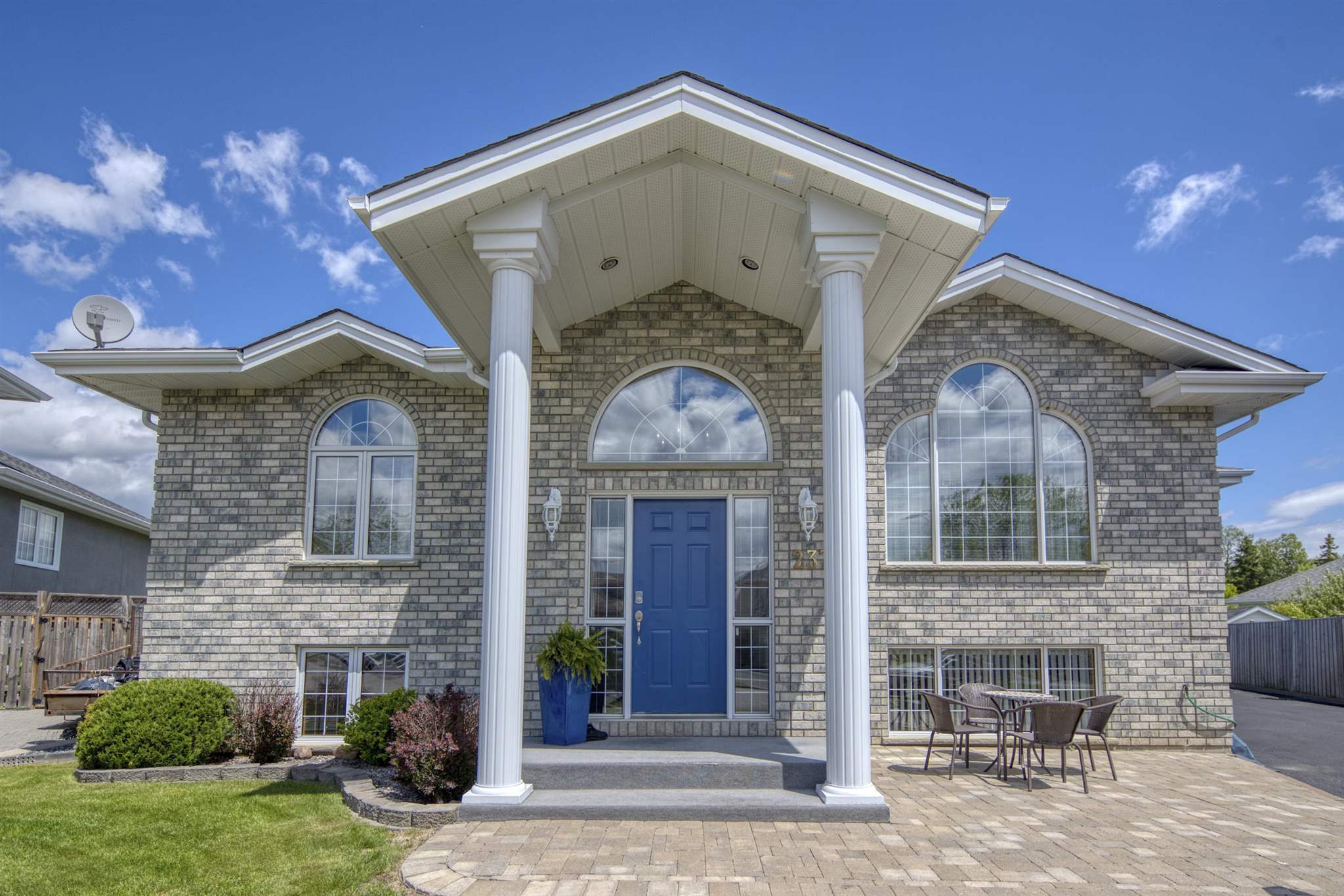 237 Newcastle Drive, Thunder Bay, Ontario, Canada