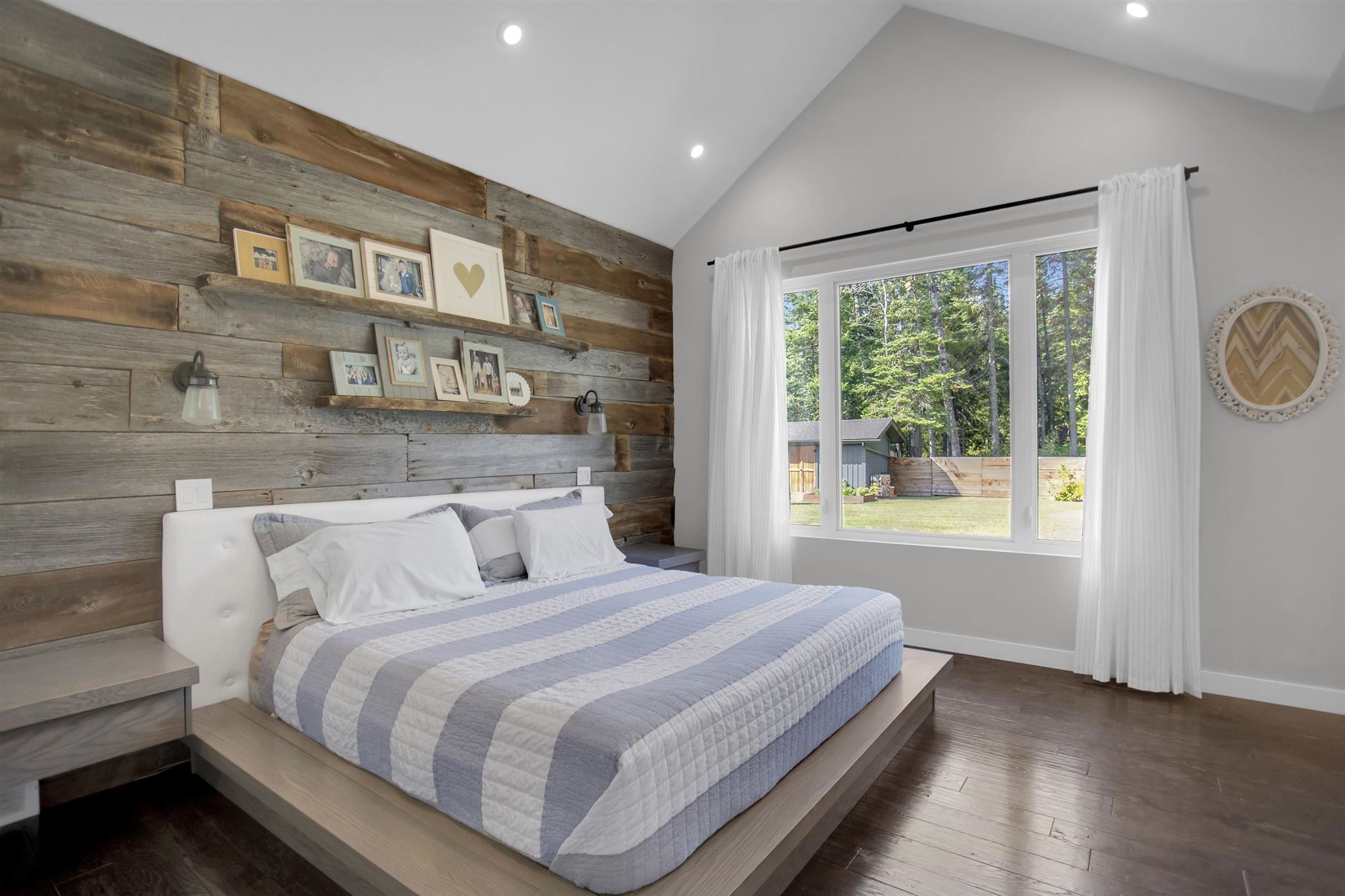 2353 Falconcrest Drive, Thunder Bay, Ontario, Canada