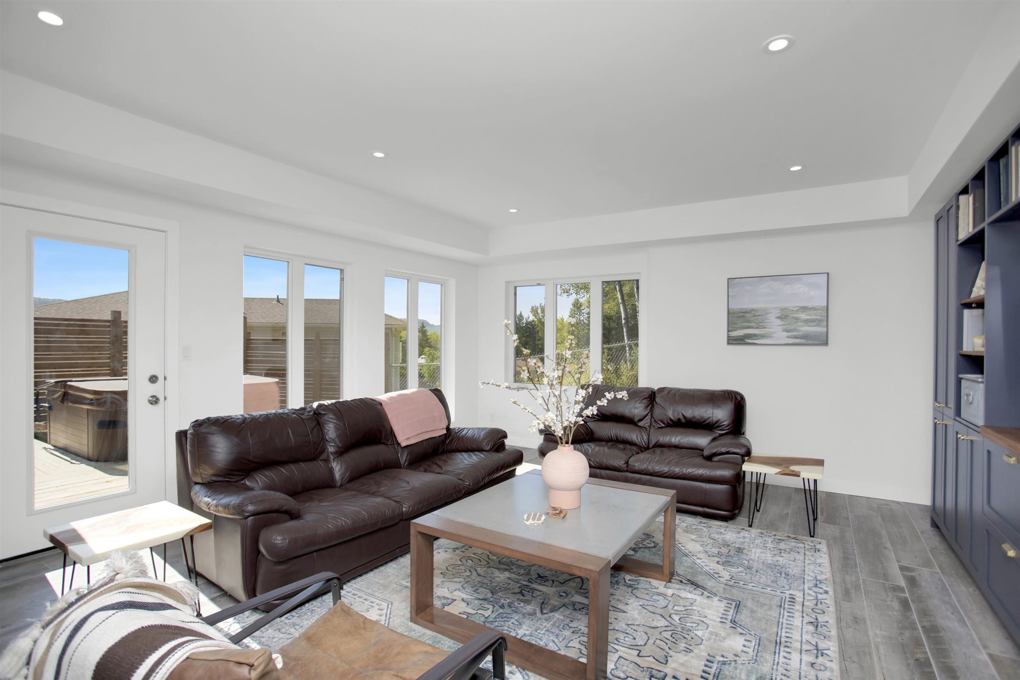 2353 Falconcrest Drive, Thunder Bay, Ontario, Canada
