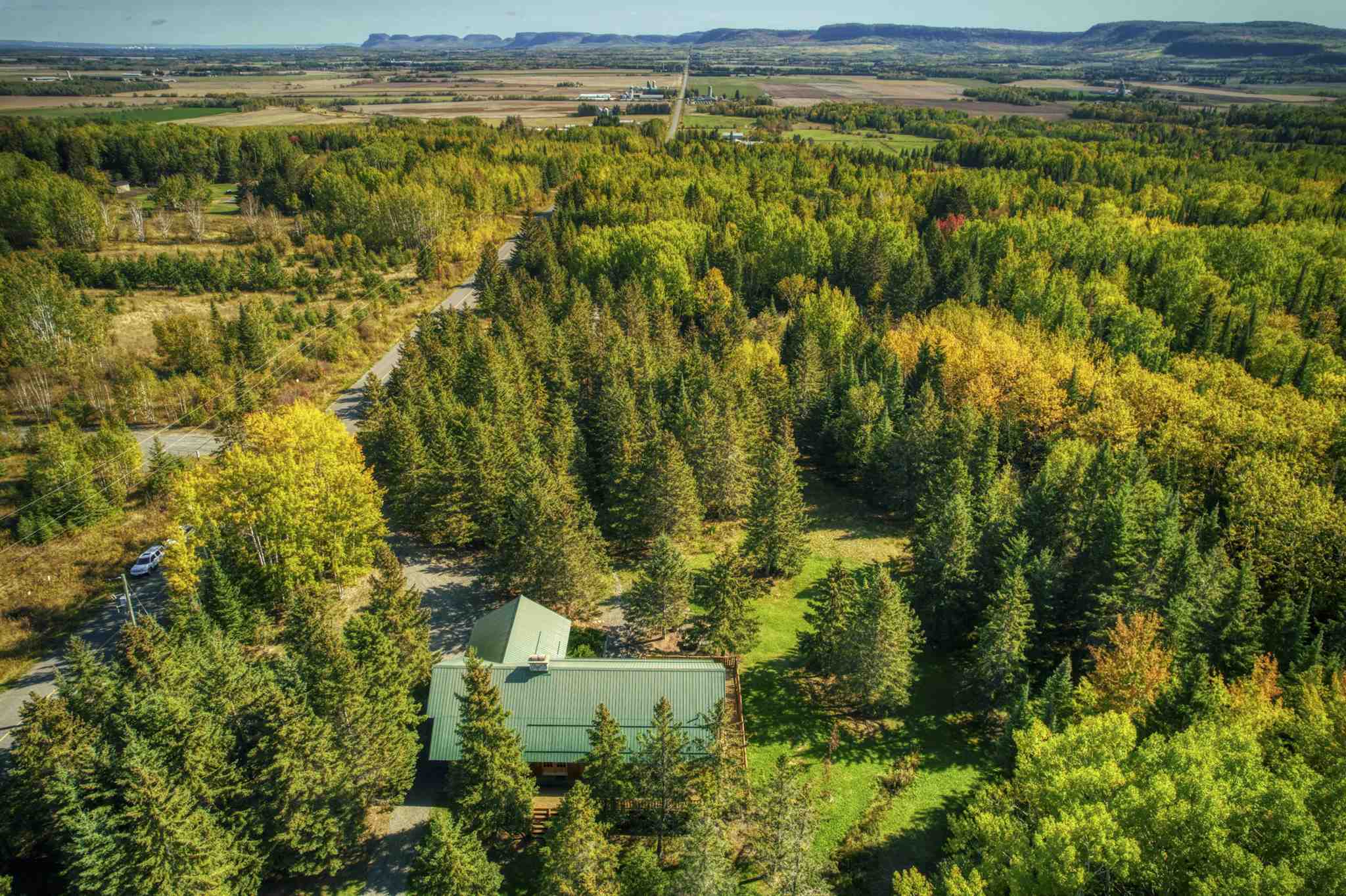 951 Boundary Drive W, Neebing, Ontario, Canada