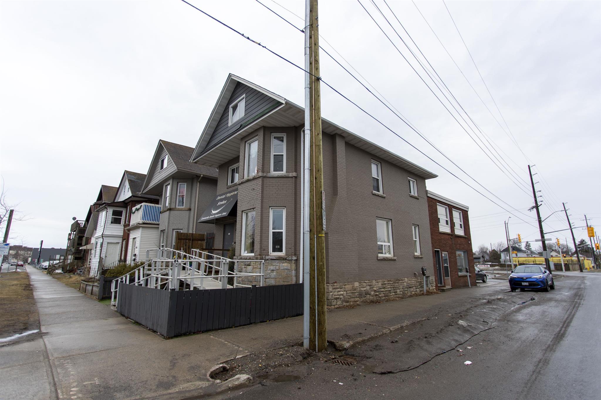 137 McKellar Street N, Thunder Bay, Ontario, Canada