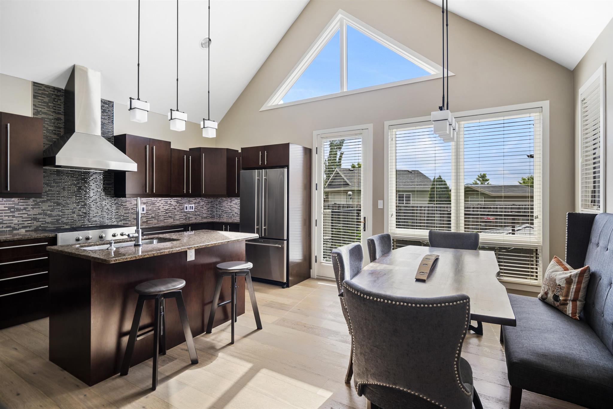 120 Loxley Bay, Thunder Bay, Ontario, Canada