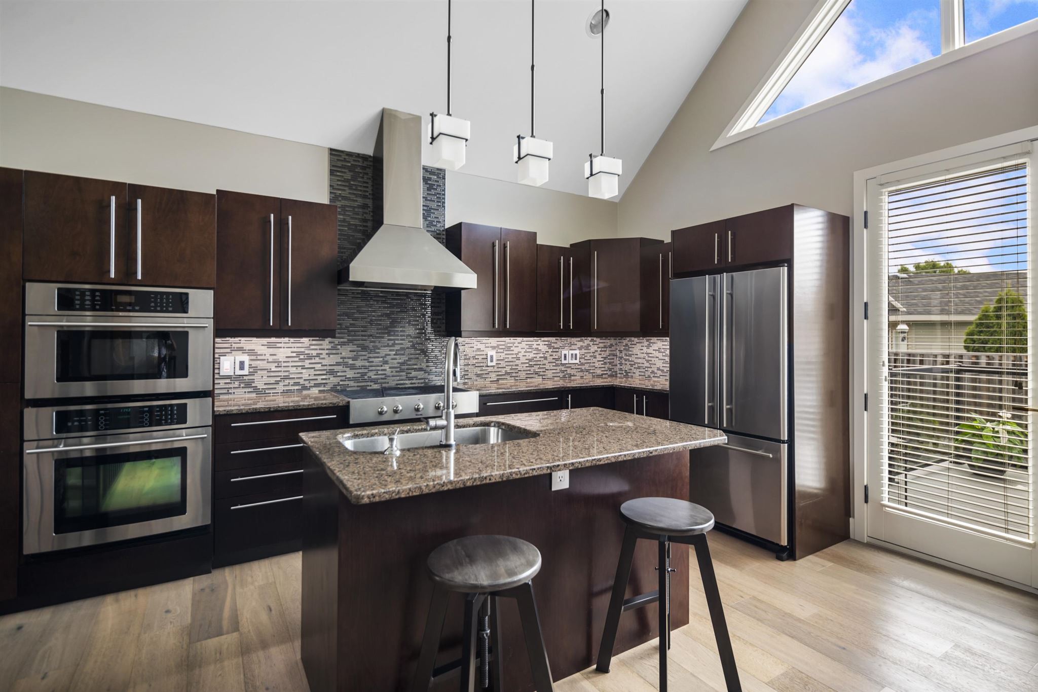 120 Loxley Bay, Thunder Bay, Ontario, Canada