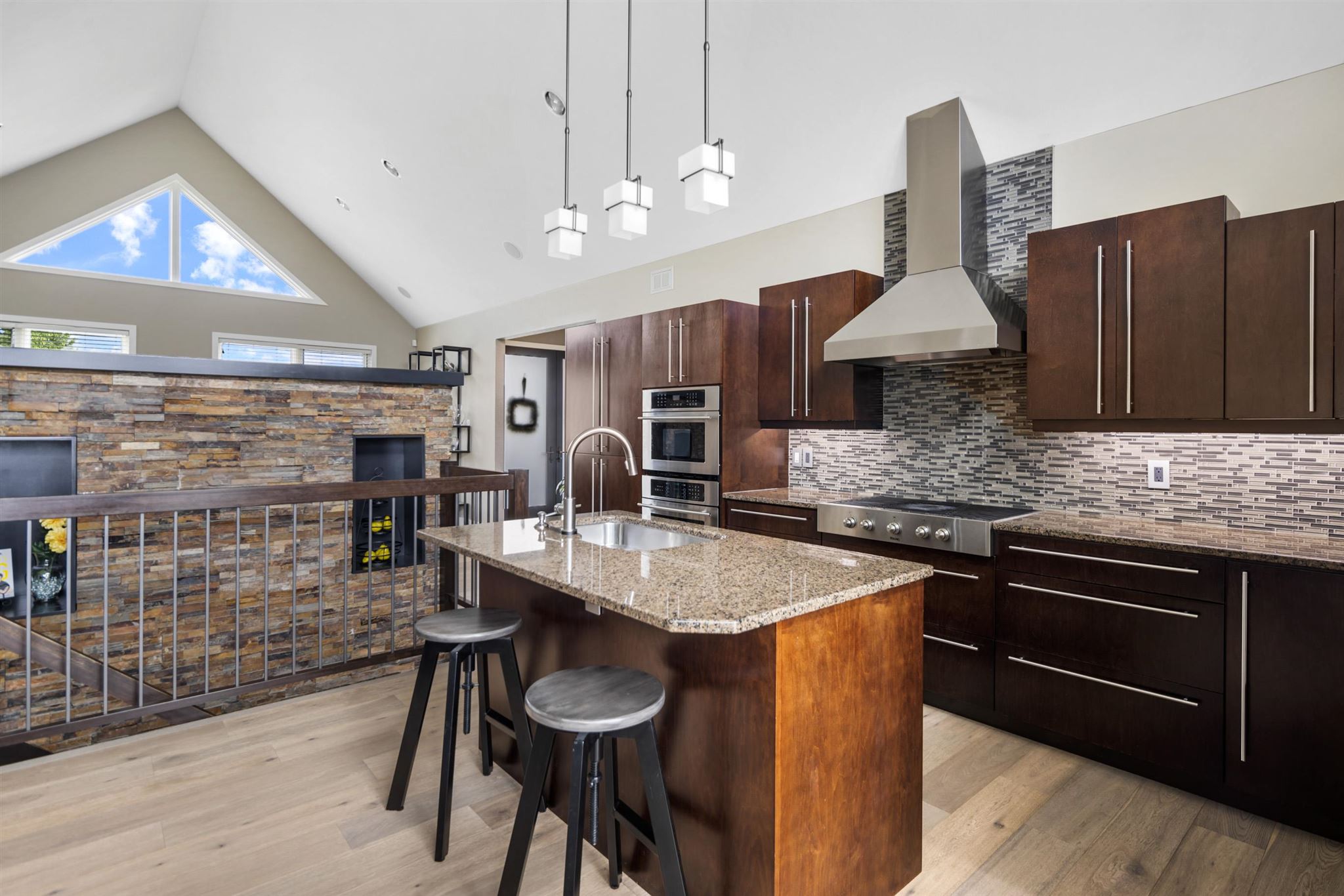 120 Loxley Bay, Thunder Bay, Ontario, Canada